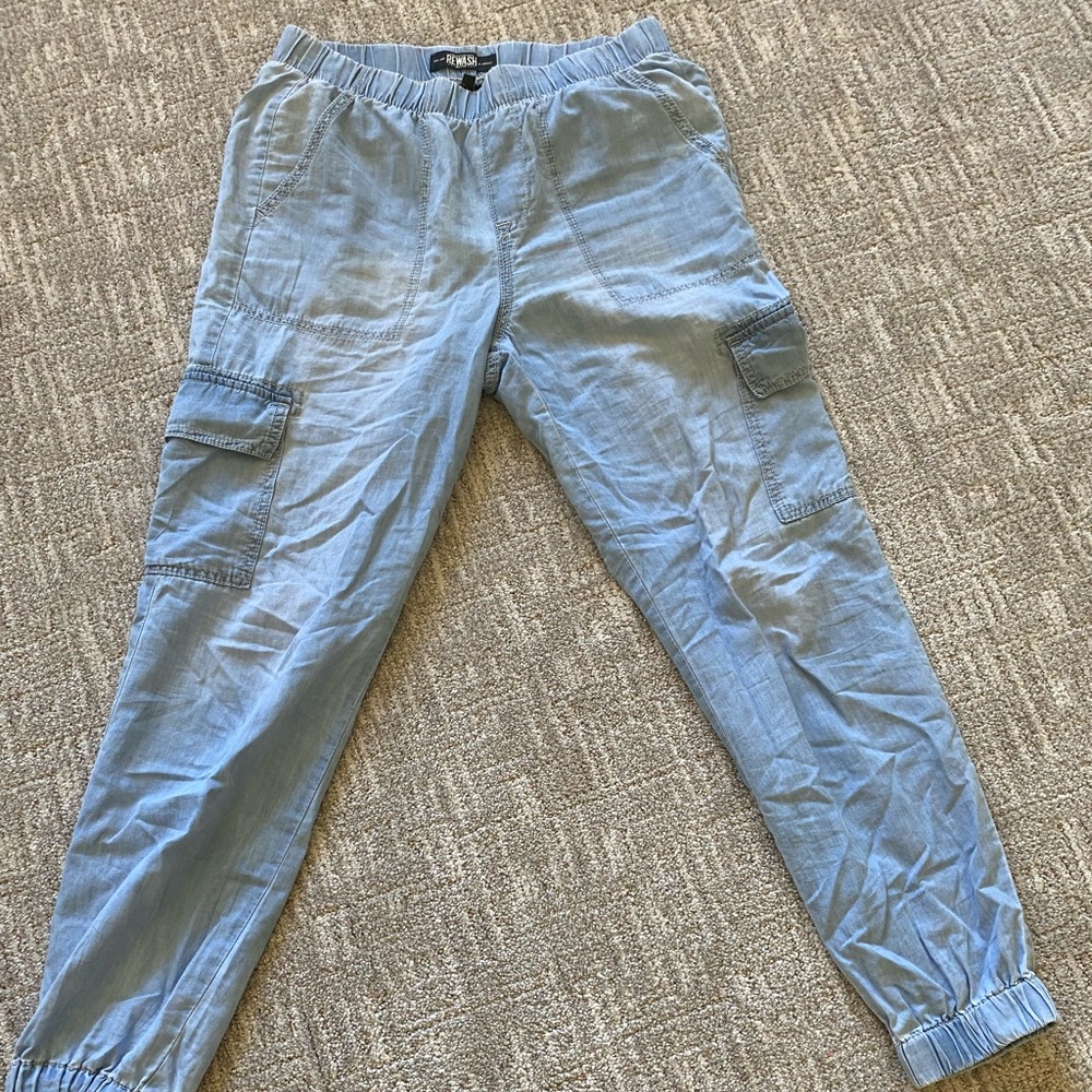 Light blue jeggings